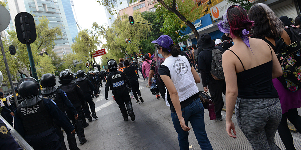 CDHCM acompañó marchas de colectivos feministas contra la violencia de ...