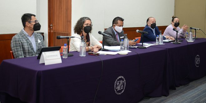 Galería: Foro, Mesa 2: "La participación social en la gestión de la seguridad de la comunidad escolar"